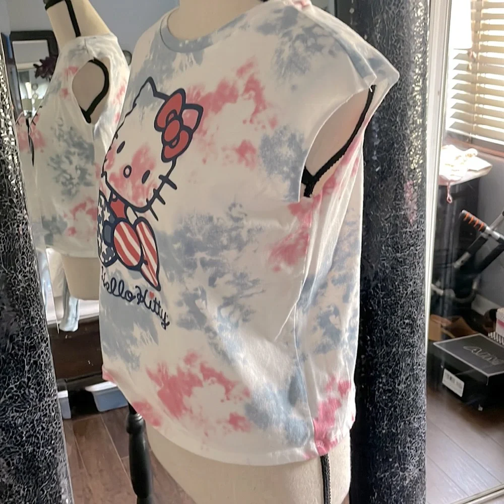 Hello Kitty tee ❤️💙 - Picture 2 of 3